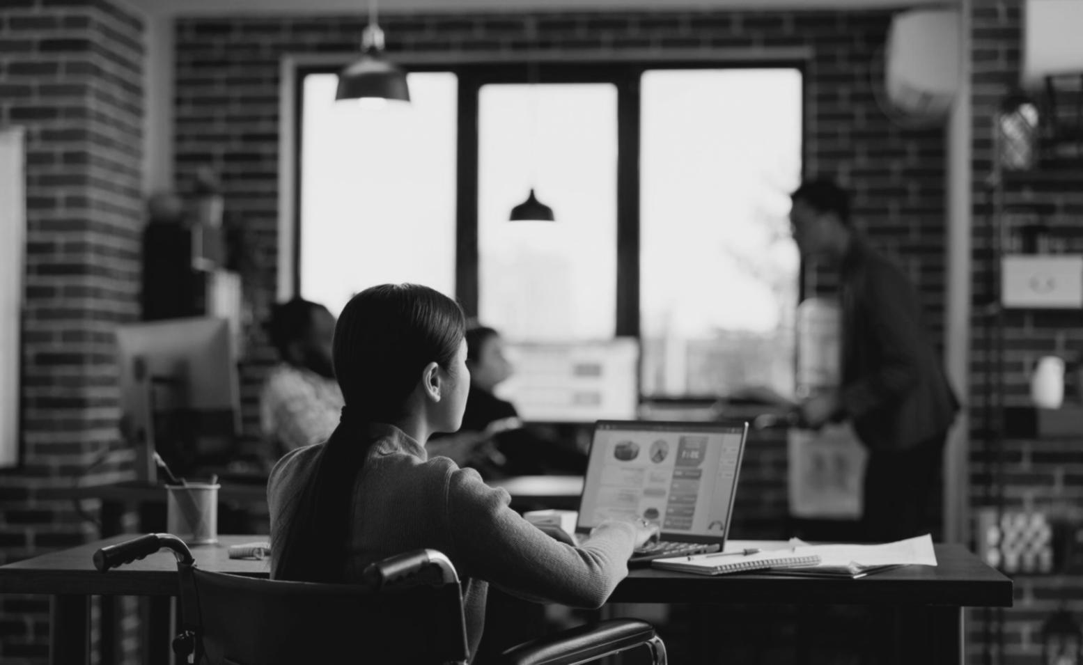 Analyse de données financières et graphiques d'investissement
